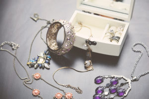 Packing Jewelry for a Long Distance Move 